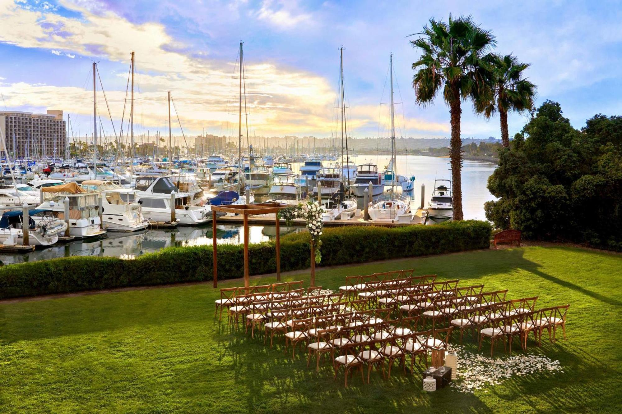 Sheraton San Diego Resort Exterior photo