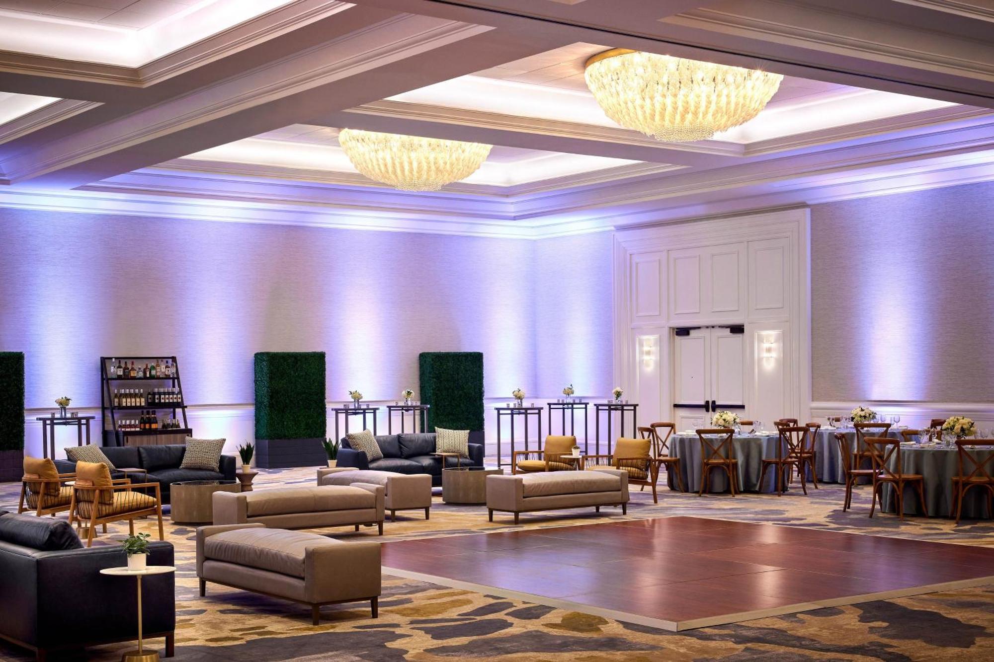 Sheraton San Diego Resort Exterior photo