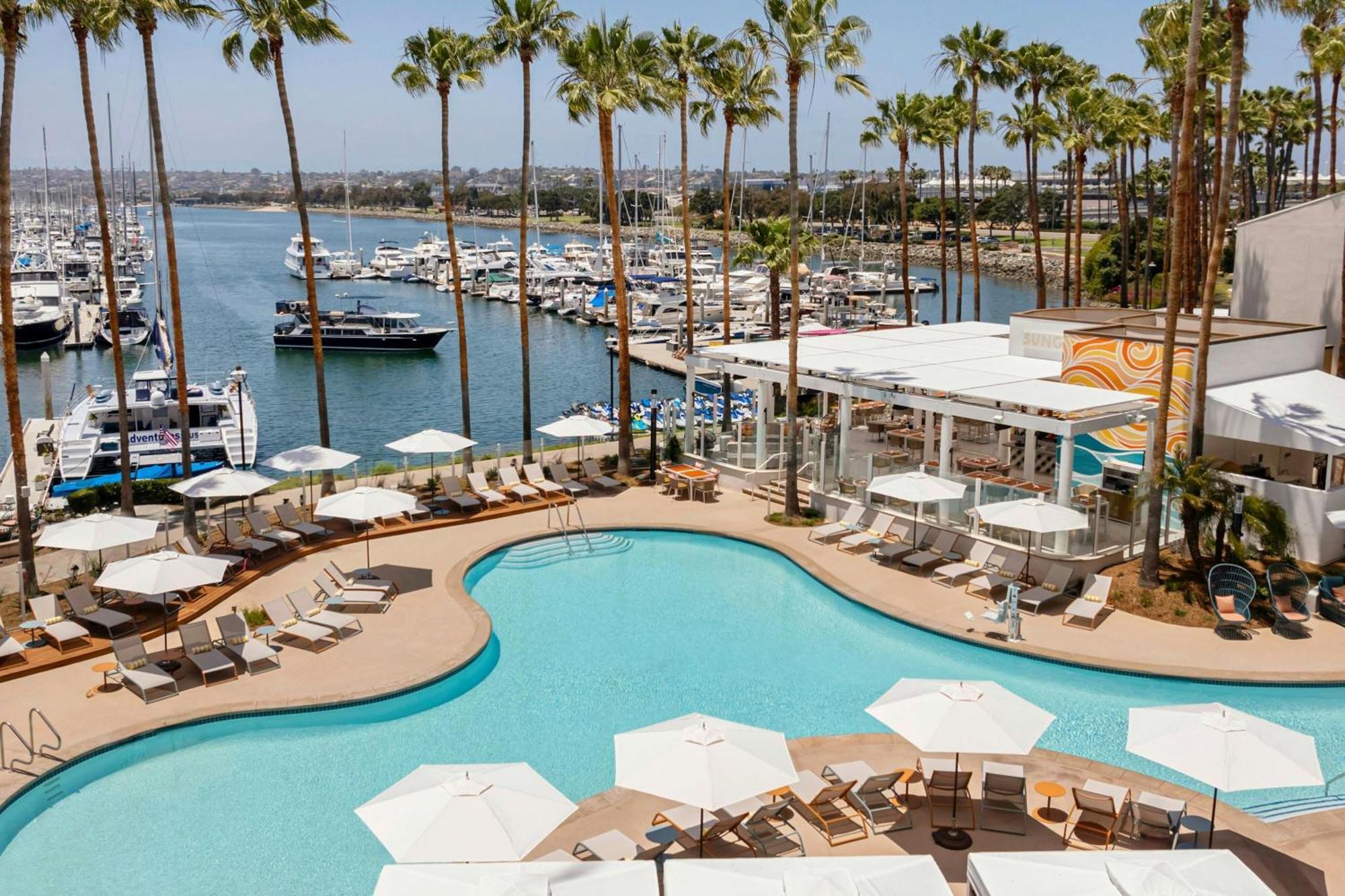 Sheraton San Diego Resort Exterior photo