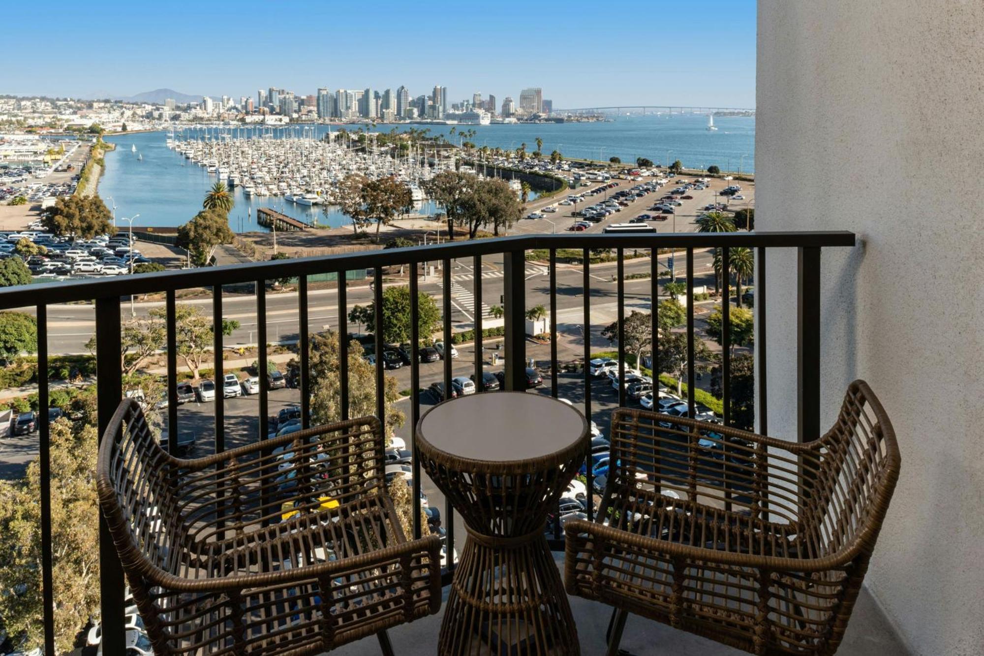 Sheraton San Diego Resort Exterior photo